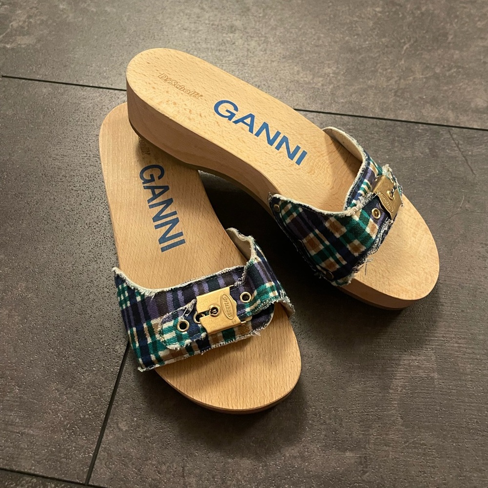 GANNI x Dr Scholls
